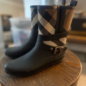 Burberry Rain Boot NWT size 38